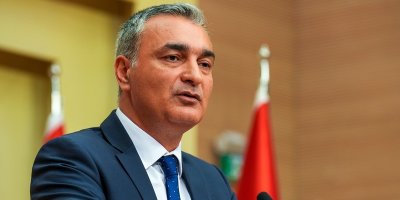 CHP Genel Başkan Yardımcısı ve Parti Sözcüsü Müslim Sarı: “Yüreğir Belediyesi’ne büyük bir hukuk operasyonuyla çöküldü”