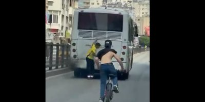 Seyhan’da patenli gencin tehlikeli yolculuğu kamerada