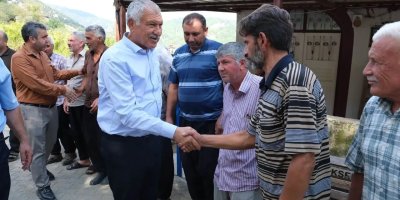 Zeydan Karalar’dan Kozan’da yangından etkilenen mahallelere ziyaret