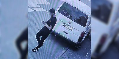 Adana’da iş yerine giren hırsız, gözüne kestirdiği telefonu kaşla göz arasında çaldı