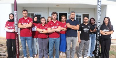 Adanalı öğrencilerden TEKNOFEST başarısı: İki roketle Türkiye üçüncüsü oldular