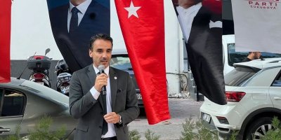 Yeni Parti’de Çukurova seçimi tamamlandı: Ümit Arif Özsoy yeniden başkanlığa seçildi