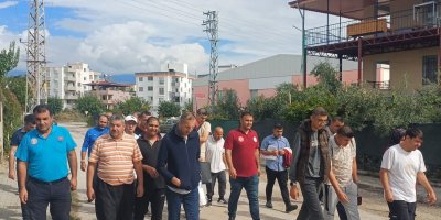 Adana'da özel bireyler Dünya Yürüyüş Günü'nde yürüdü