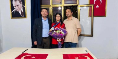 Fekeli milli güreşçi Avrupa ikinciliği ile evine döndü