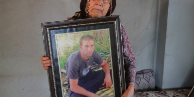 14 yıldır kayıp oğlunu bekliyor: “Ölüyse de bir mezarı olsun”