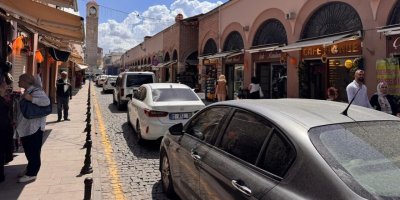 Büyük Saat’te yeni dönem: Cadde günün büyük bölümünde araçlara kapanıyor