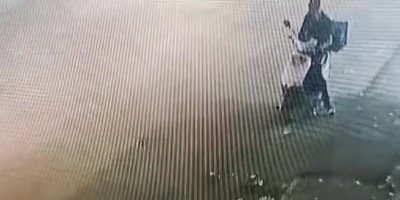 Kurye paketi teslim ederken motosikleti çalındı: Şüphelinin savunması şaşırttı