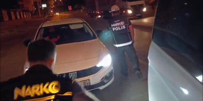 Adana’da otomobilde 110 bin uyuşturucu hap ele geçirildi