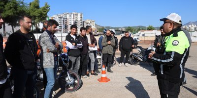 Trafik polisinden motokuryelere hayati uyarı