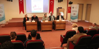 Çukurova Üniversitesi’nde geleceğin haberciliği konuşuldu