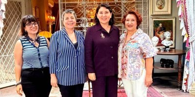 Sunay Karamık kadın girişimcilerle bir araya geldi
