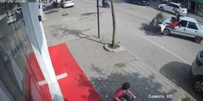 Kozan’da otomobil ile motosiklet çarpıştı: Motosiklet sürücüsü ve eşi yaralandı