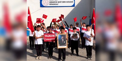 Feke’de köy okulunda Cumhuriyet coşkusu