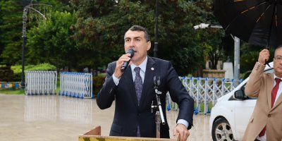 Anıl Tanburoğlu: “Cumhuriyeti sonsuza dek yaşatacağız”