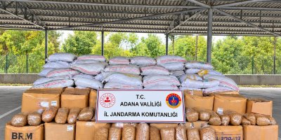 Adana’da 3 tırdan 8 ton kaçak tütün çıktı