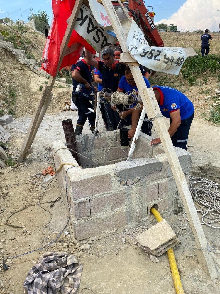 Salbaş'ta 6 işçi açtıkları kuyuda mahsur kaldı