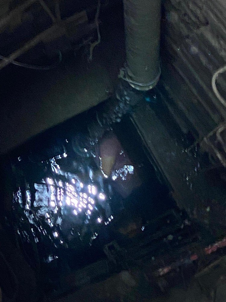 Salbaş'ta 6 işçi açtıkları kuyuda mahsur kaldı