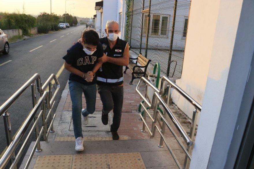 Adana merkezli 14 ilde FETÖ operasyonu: 27 gözaltı