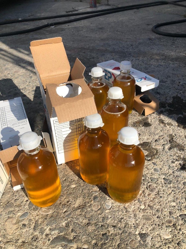 2 tırdan 300 bin liralık kaçak akaryakıt çıktı