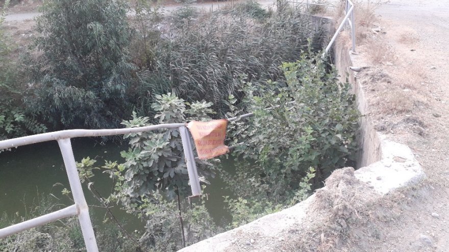 Adana’da motosiklet dereye uçtu: 1 ölü