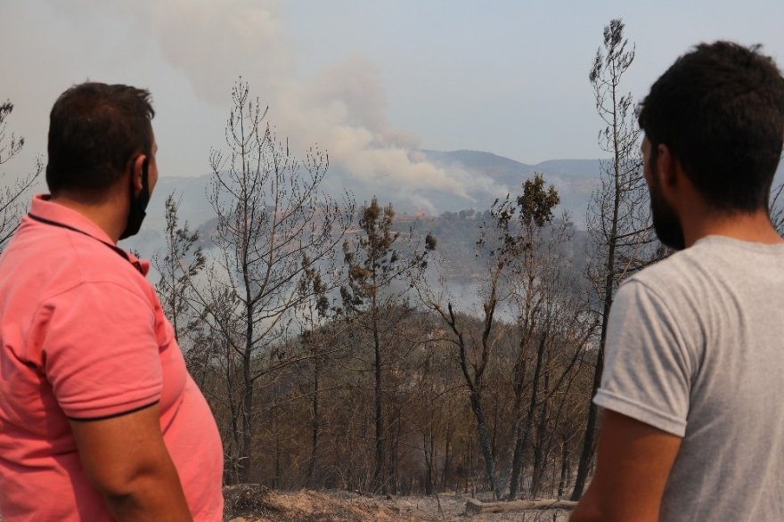 Adana’daki yangında tahribatın büyüklüğü böyle görüntülendi