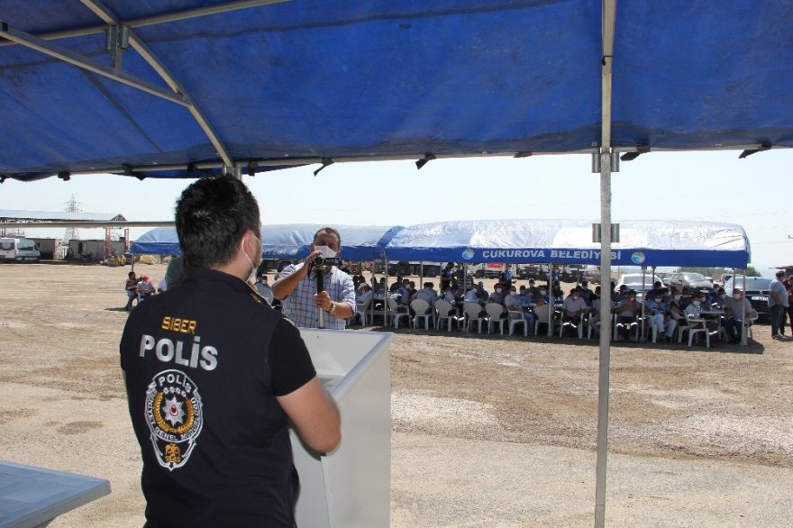 Temizlik görevlilerine kadına yönelik şiddet bilgilendirmesi