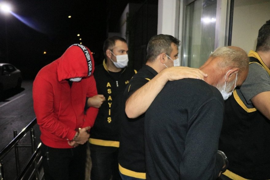 Sahte vali operasyonunda yakalanan zanlılar Adana’ya getirildi