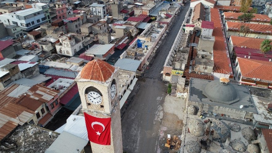 Adana’nın tarihi mekanları sessizliğe büründü