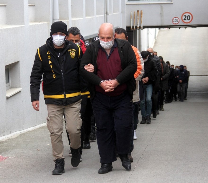 Oto hırsızlık çetesine 20 tutuklama