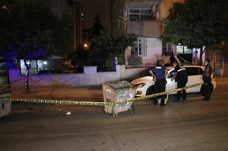 Adana’da iki grup arasında bıçaklı kavga: 2 yaralı