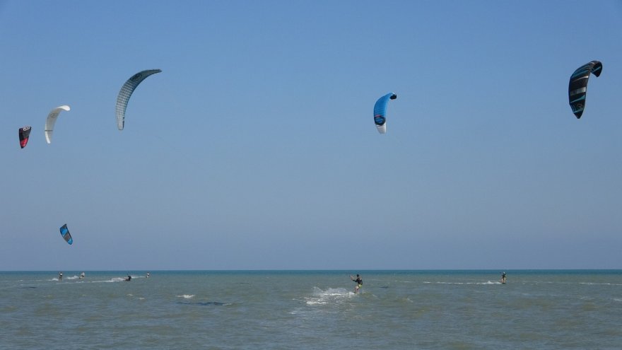 Adana kitesurf merkezi oluyor