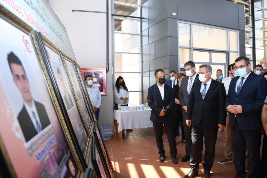 Adana’da "15 Temmuz" konulu fotoğraf sergisi açıldı