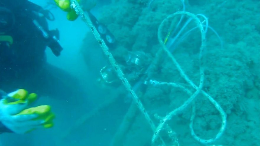 Denizden traktör tekeri de çıktı, klozet de