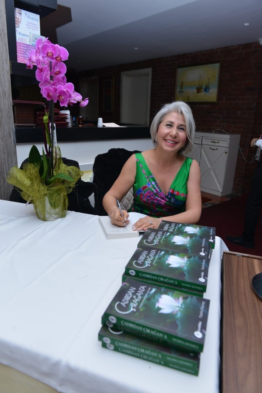 "Yazsam, roman olur" dedi, yazdı roman oldu