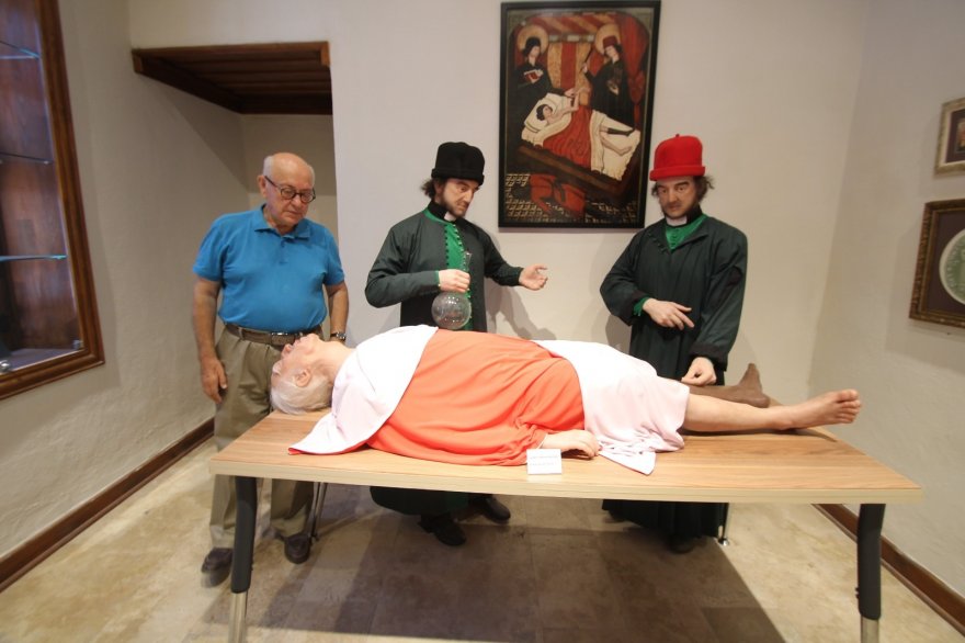 Silikon heykellerle tıp tarihi