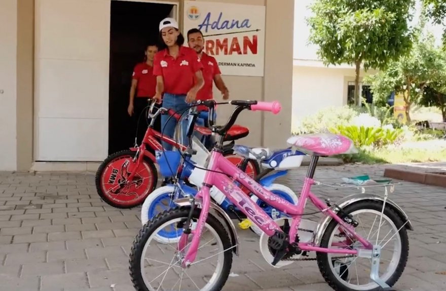 Adana Büyükşehir Belediyesi'nden yangınzedelere yardım