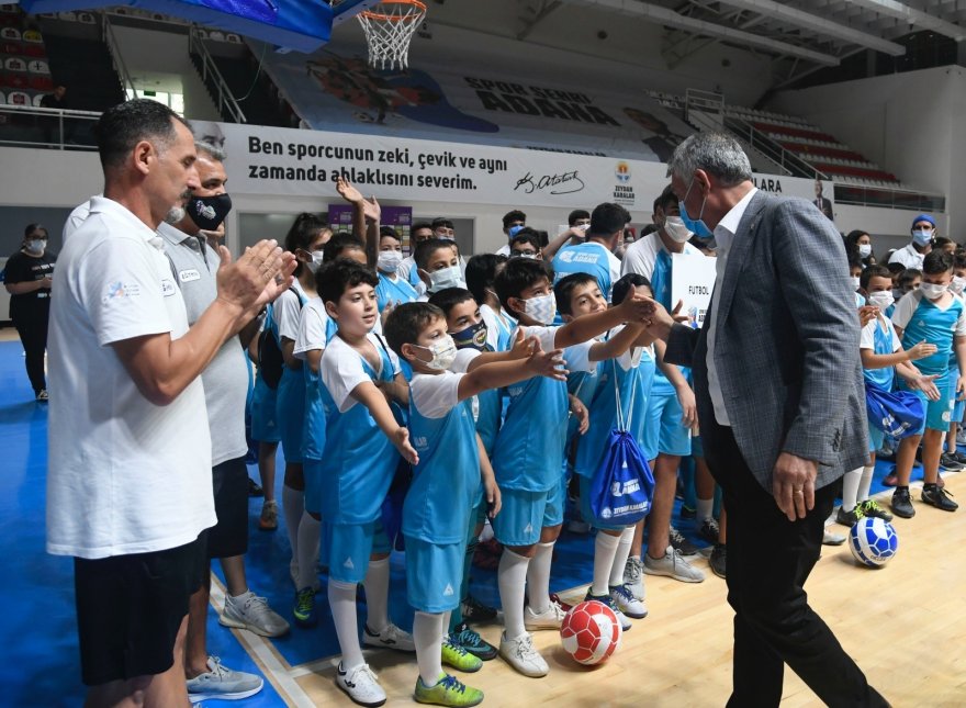 Çocuklar 12 branşta, 11 ilçe ve 46 noktada sporla buluşuyor