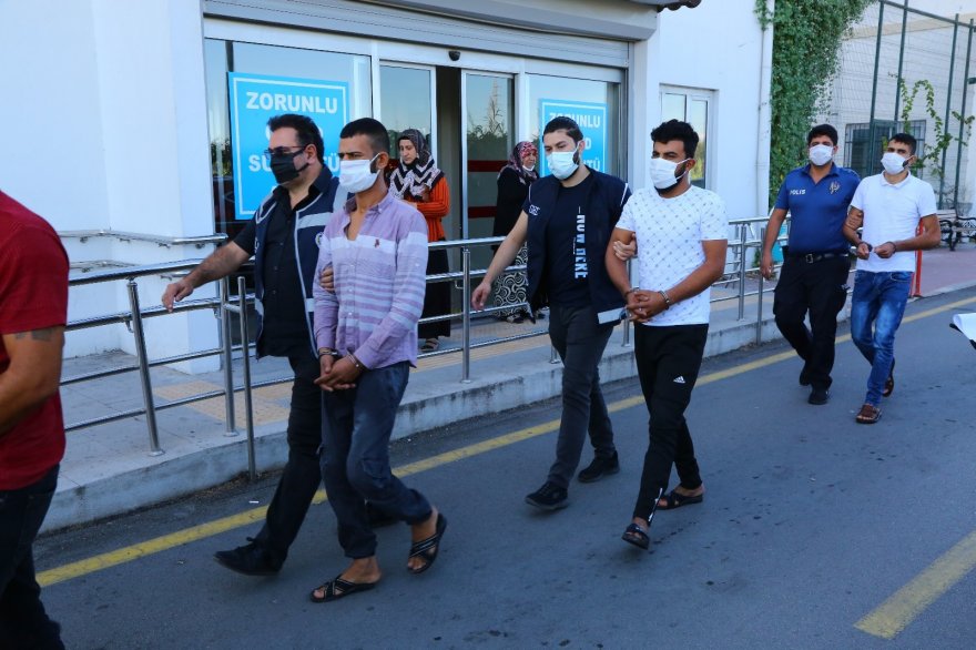 Adana’da 4 göçmen kaçakçısı tutuklandı