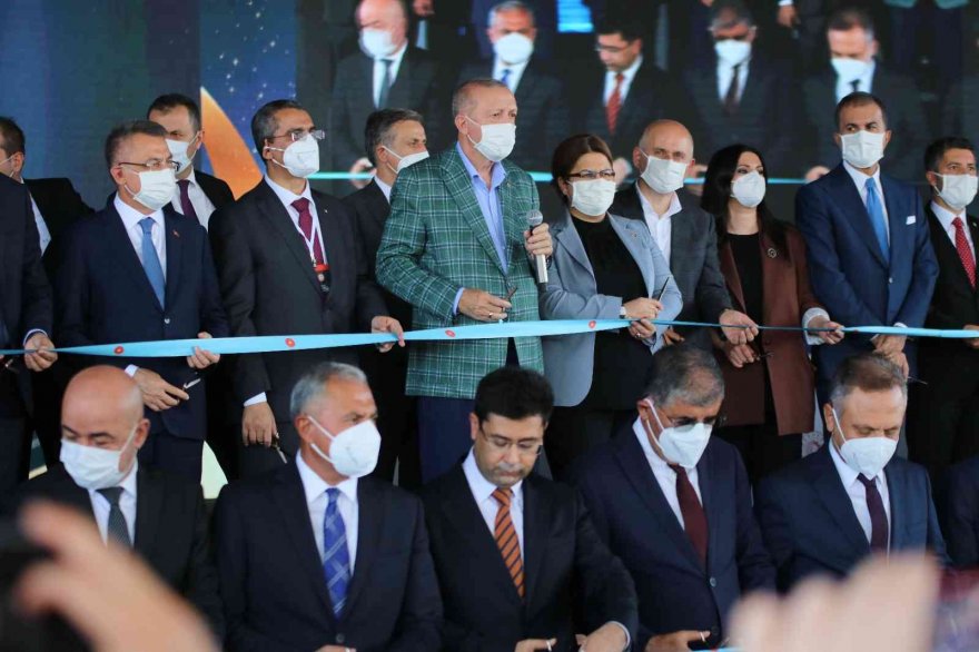 Cumhurbaşkanı Erdoğan: “Türkiye’ye güvenip yatırım yapan pişman olmaz”