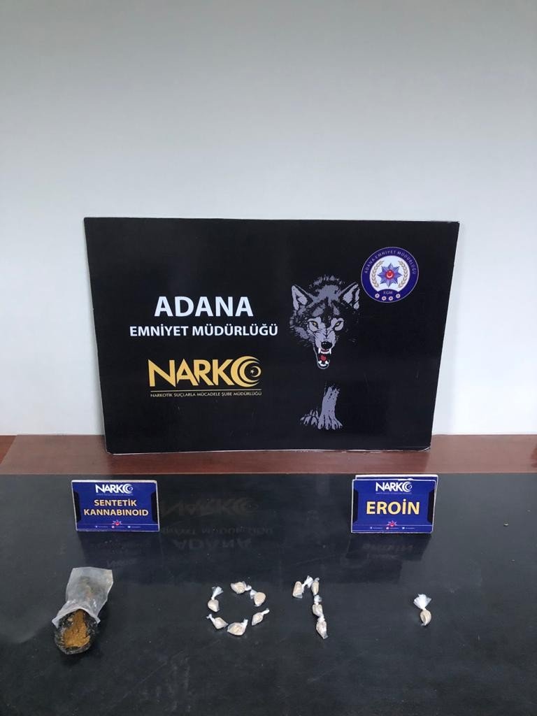 Evinde uyuşturucu sattığı öne sürülen zanlı tutuklandı