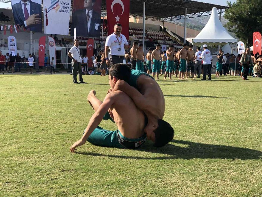 İsmet Atlı Karakucak Güreşleri’nde İbrahim Bölükbaşı başpehlivan oldu