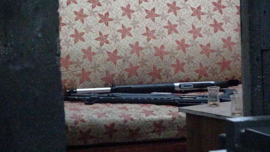 Silahlı kavgada yüzünden pompalı tüfekle vurulan kişi ağır yaralandı