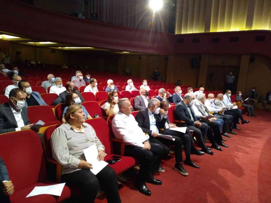 Mustafa Fidan Vursavuş meclis üyelerinden özür diledi