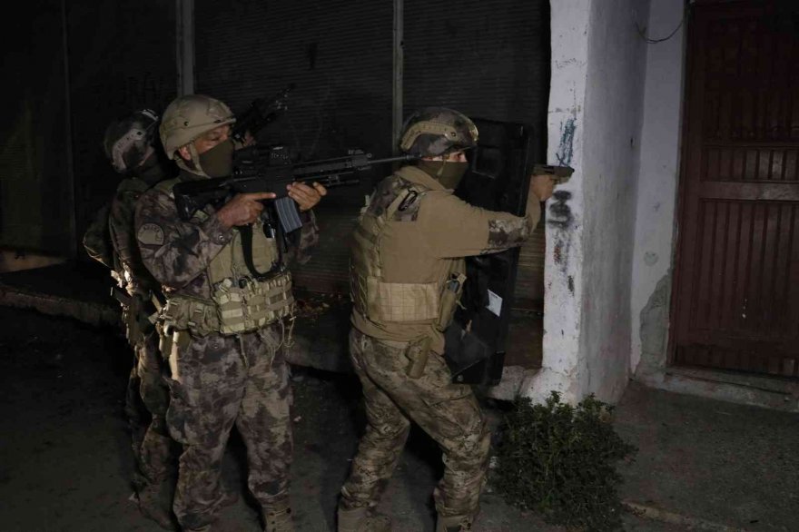 Adana’da “Cono Aşiretine” operasyon: Çok sayıda gözaltı var