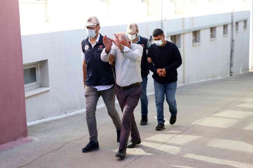 Adana’da PKK üyesi olmaktan aranan 3 kişi yakalandı