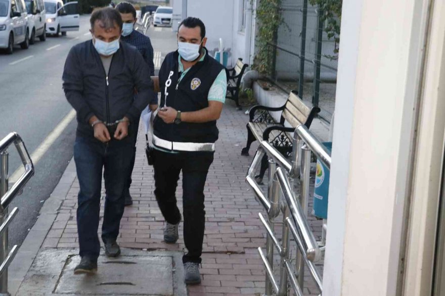 Adana’da 90 firariye şafak operasyonu