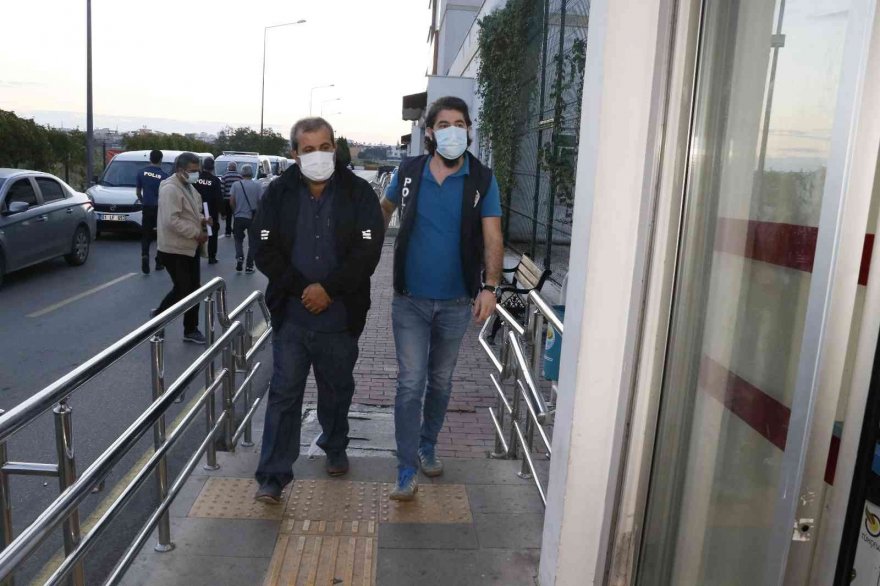 Adana’da 90 firariye şafak operasyonu