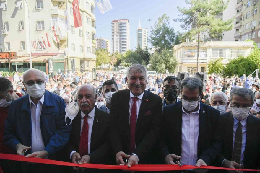 İnce Memed Halk Kütüphanesi açıldı