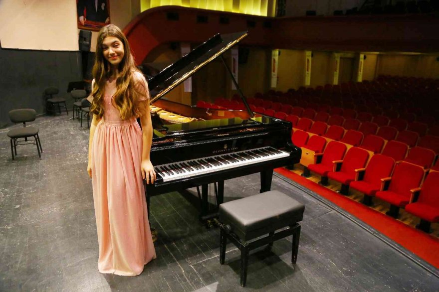 13 yaşındaki İlyun, ÇDSO ile Mozart’ın 13. senfonisini çalacak