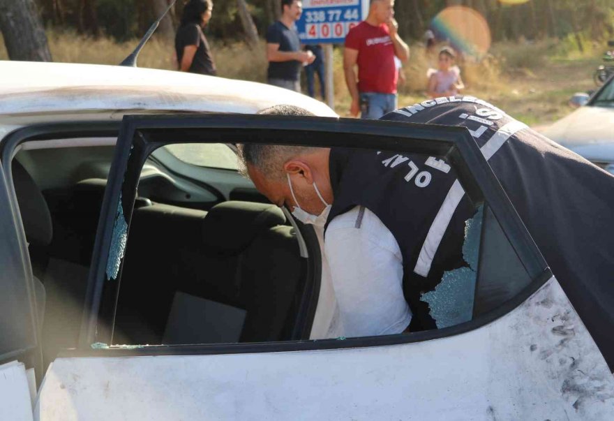 Düğün günü dış çekime giden gelin ve damadın altınlarını çaldılar